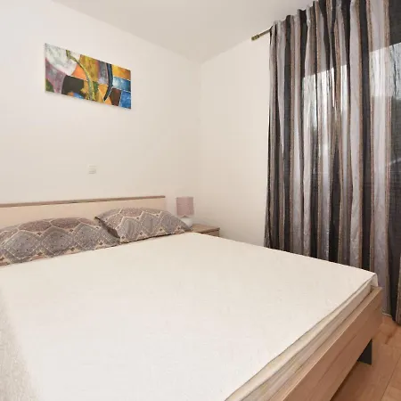 Ivor-3 By Interhome Apartment Ugljan